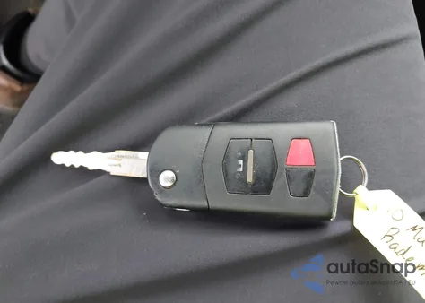 2010 Mazda Mazda3 S Sport z USA, uszkodzony, nr VIN JM1BL1S58A1303473